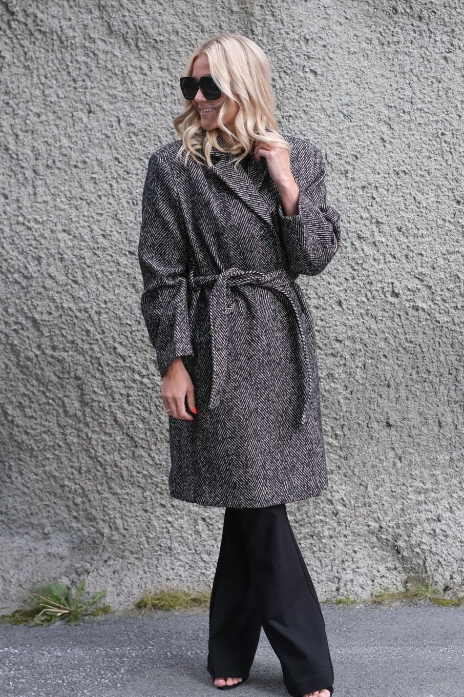 Klaer Ganni Kaper | Herringbone Wool Belt Coat Black