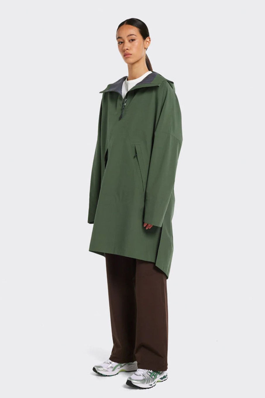 Klaer Blæst Poncho | Aalesund Poncho Dusty Green